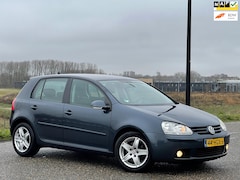 Volkswagen Golf - 1.4 TSI Trendline Airco|Stuurbed|Lmv|New Apk|Nap|Boekjes