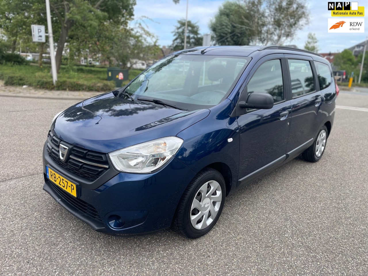 Dacia Lodgy - 1.2 TCe Ambiance / 1e.eigenaar / 7 zits / airco / elek.ramen / deurvergrendeling / nap.... - AutoWereld.nl