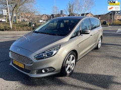 Ford S-Max - 1.5 Titanium 7persoons met alle denkbare optie's