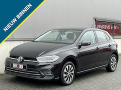 Volkswagen Polo - 1.0 TSI Life GARANTIE NAVI APPLE CARPLAY CAMERA CR CONTROL ECC P