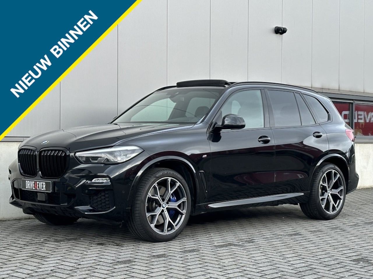 BMW X5 - xDrive40i M PACK M2020 PANO NAVI CR CONTROL CAMERA PDC - AutoWereld.nl