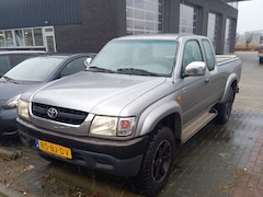 Toyota HiLux - 2.5 D4-D 100 Xtra SR5 4x4