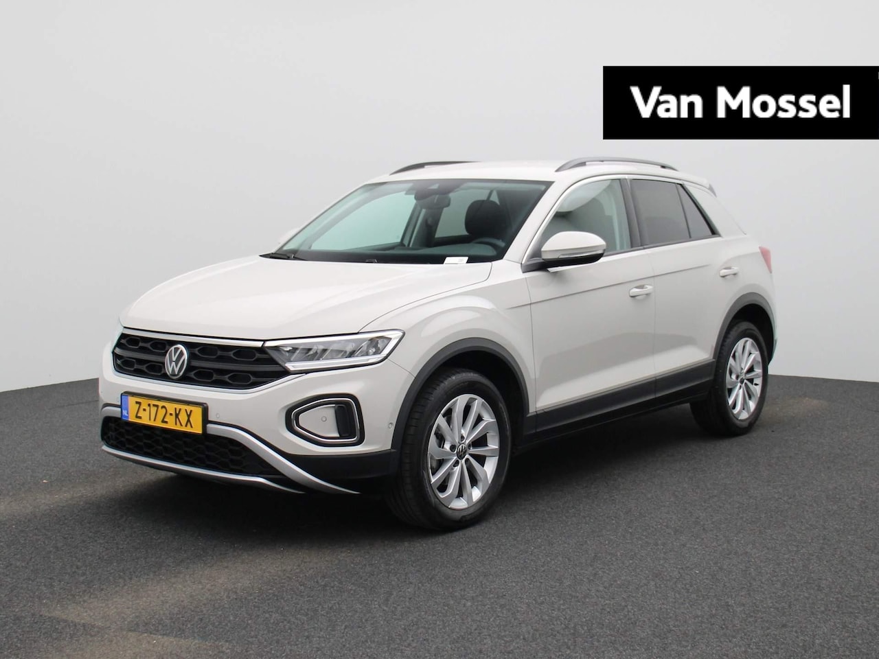 Volkswagen T-Roc - 1.0 TSI Life | Airco | Apple Carplay | Parkeersensoren Voor/achter | Cruise Control | - AutoWereld.nl