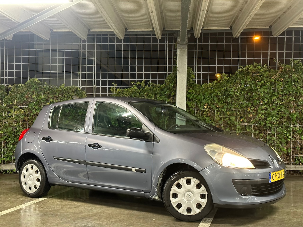 Renault Clio - 1.2-16V Business Line 1.2-16V Business Line Nieuwe APK - AutoWereld.nl