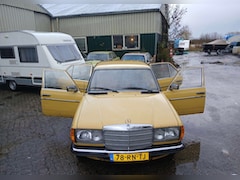 Mercedes-Benz 200-280 (W123) - 200 D