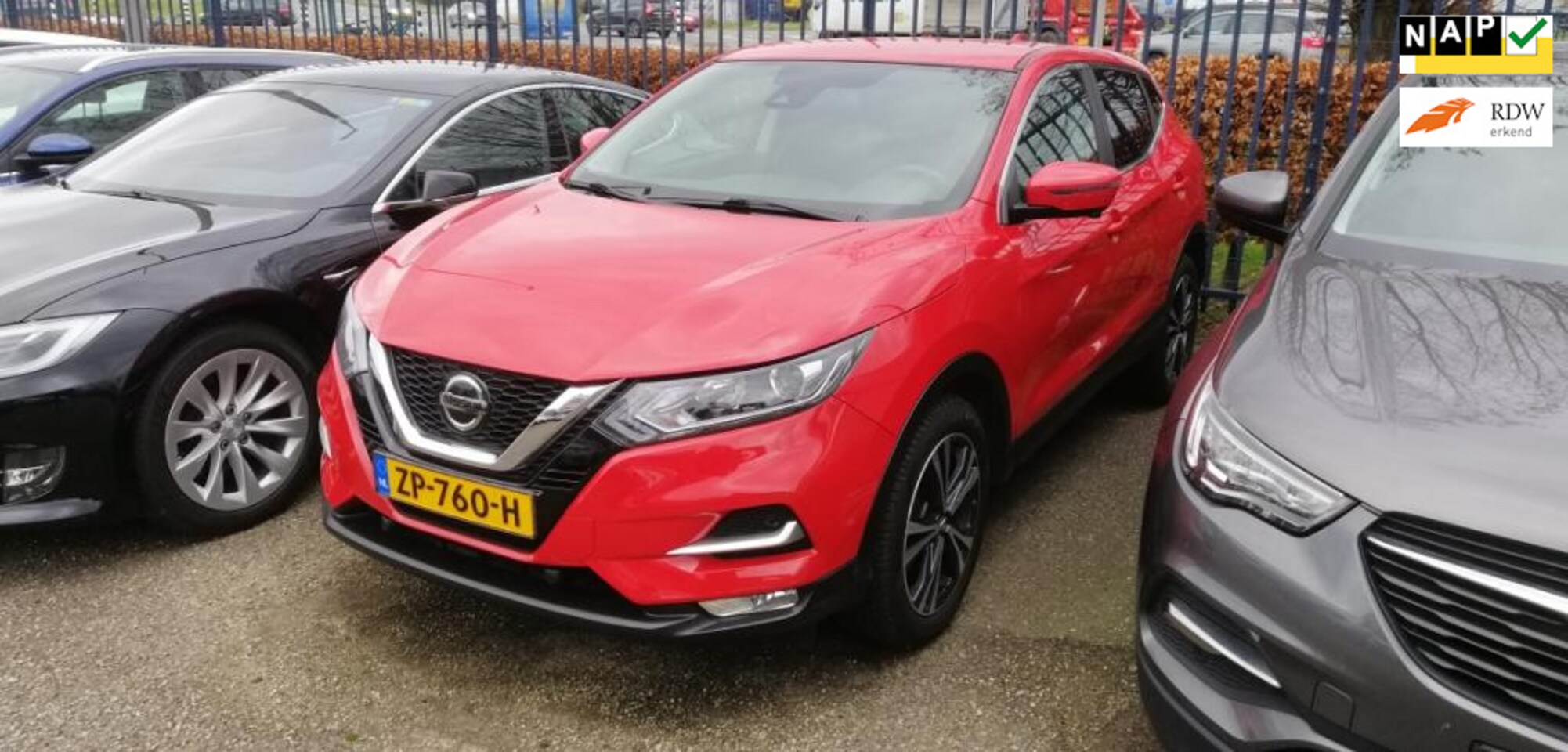 Nissan Qashqai - 1.3 DIG-T N-Connecta 159PK automaat trekhaak,18 inch,navi - AutoWereld.nl