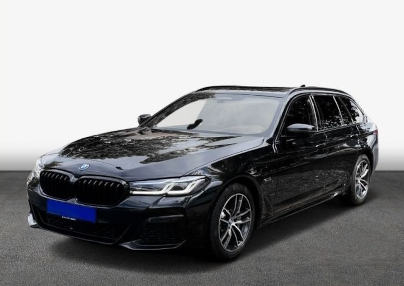 BMW 5-serie Touring - 530e M-SPORT ** LASER, NAVI+, LEDER, PANORAMA, HuD, DR. ASS+, HiFi ** 1e EIG - BMW GARANTI - AutoWereld.nl