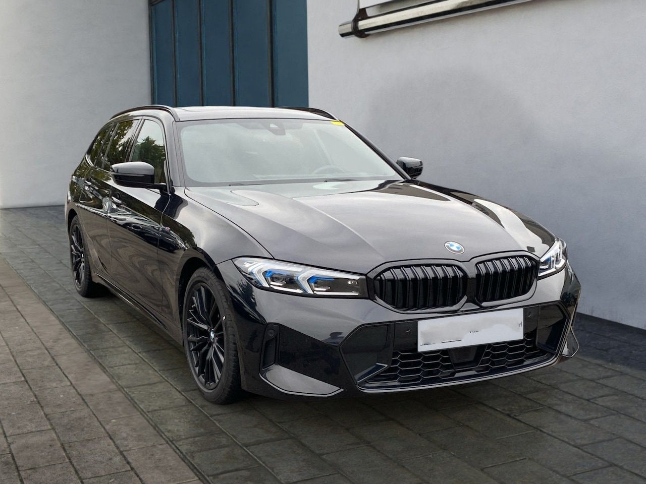 BMW 3-serie Touring - 320dA M-SPORT ** LED, WIDESC, HuD, PANORAMA, ADAPT. CRUISE, MEMORY ** 1e EIG - Ex. BMW - 2 - AutoWereld.nl