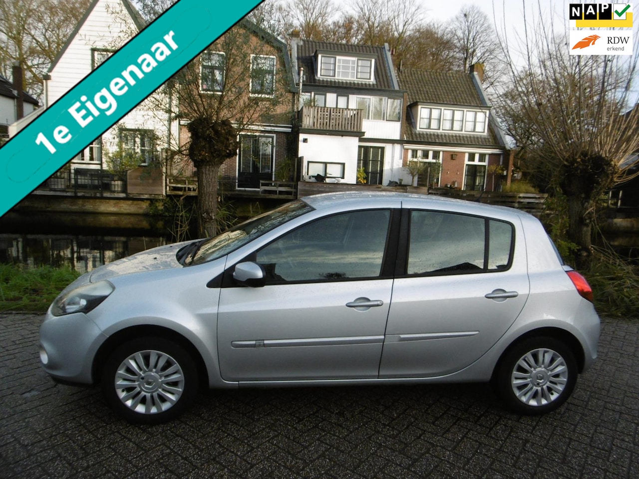 Renault Clio - 1.2 Collection 5-deurs 1e eig Airco Cruise Historie Zuinig - AutoWereld.nl