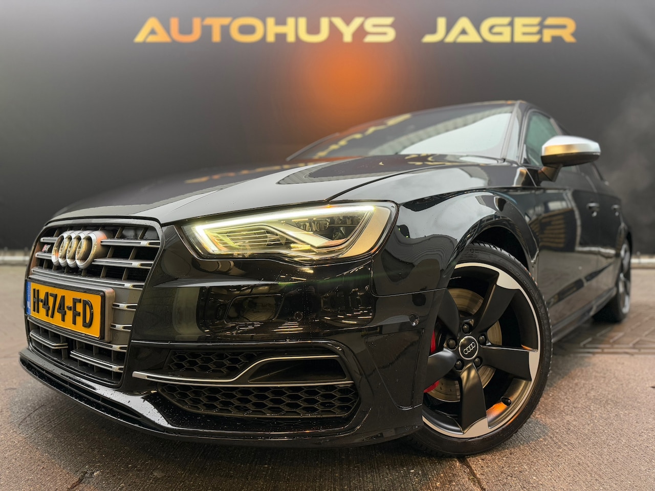 Audi A3 Sportback - 2.0 TFSI S3 quattro PantherBlack! RS Zetels - AutoWereld.nl