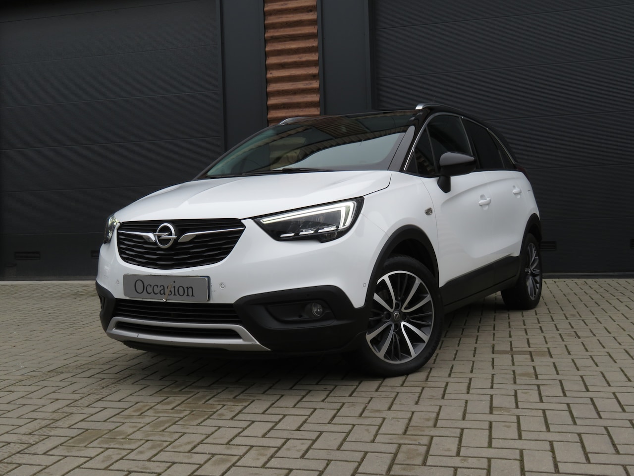 Opel Crossland X - 1.2 Turbo Automaat Innovation 1e Eigenaar Airco Cr-Control Panoramadak Led-Koplampen - AutoWereld.nl