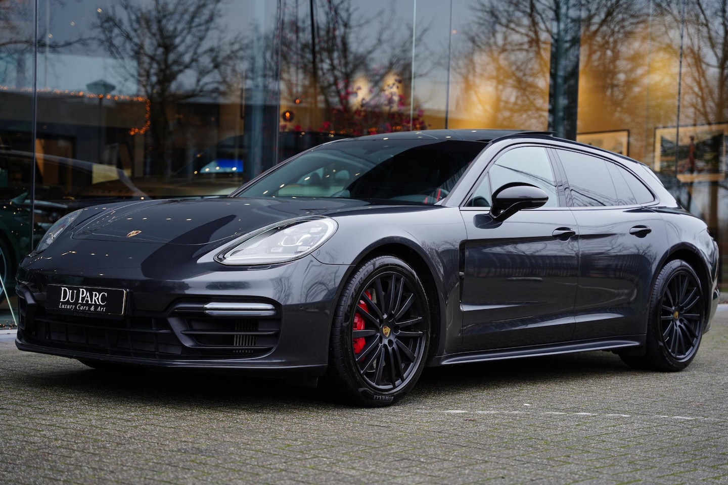 Porsche Panamera Sport Turismo - 4.0 GTS Sport Uitlaat Sport Chrono - AutoWereld.nl