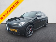 Alfa Romeo Stelvio - 2.0 T AWD Super Automaat, panoramadak, trekhaak, cruise, navigatie, achteruitrijcamera, le