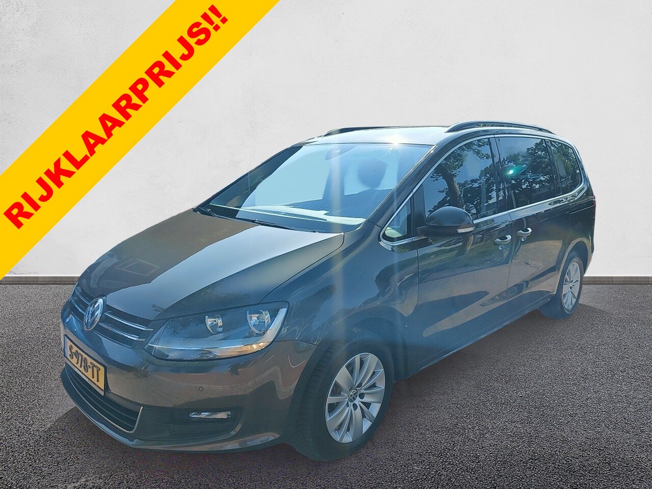 Volkswagen Sharan - 1.4 TSI Comfortline 7Persoons airco,stoelverwarming,navigatie,parkeersensoren, - AutoWereld.nl