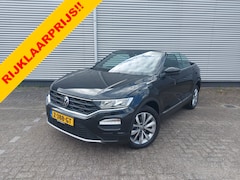 Volkswagen T-Roc Cabrio - 1.0 TSI Style Carplay/Audio/Navigatie, parkcontrol, adap.Cruise, windscherm, stoelverwarmi