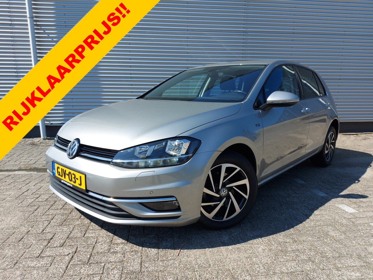 Volkswagen Golf - 1.0 TSI Allstar, airco,navigatie,stoelverwarming,parkeersensoren, - AutoWereld.nl