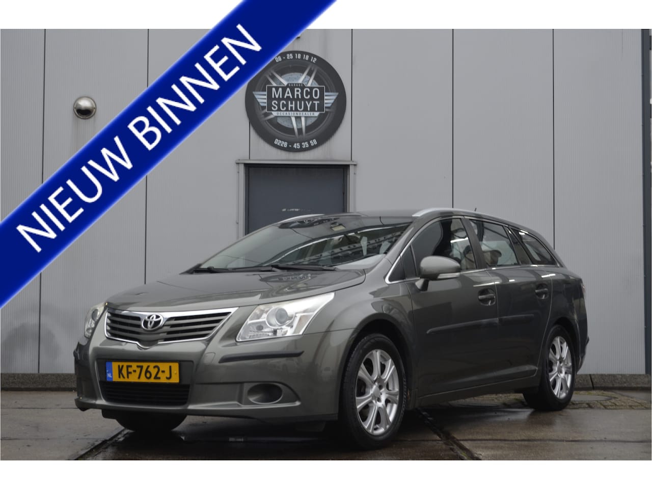 Toyota Avensis Wagon - 1.6 VVTi Dynamic 1.6 VVTi Dynamic - AutoWereld.nl