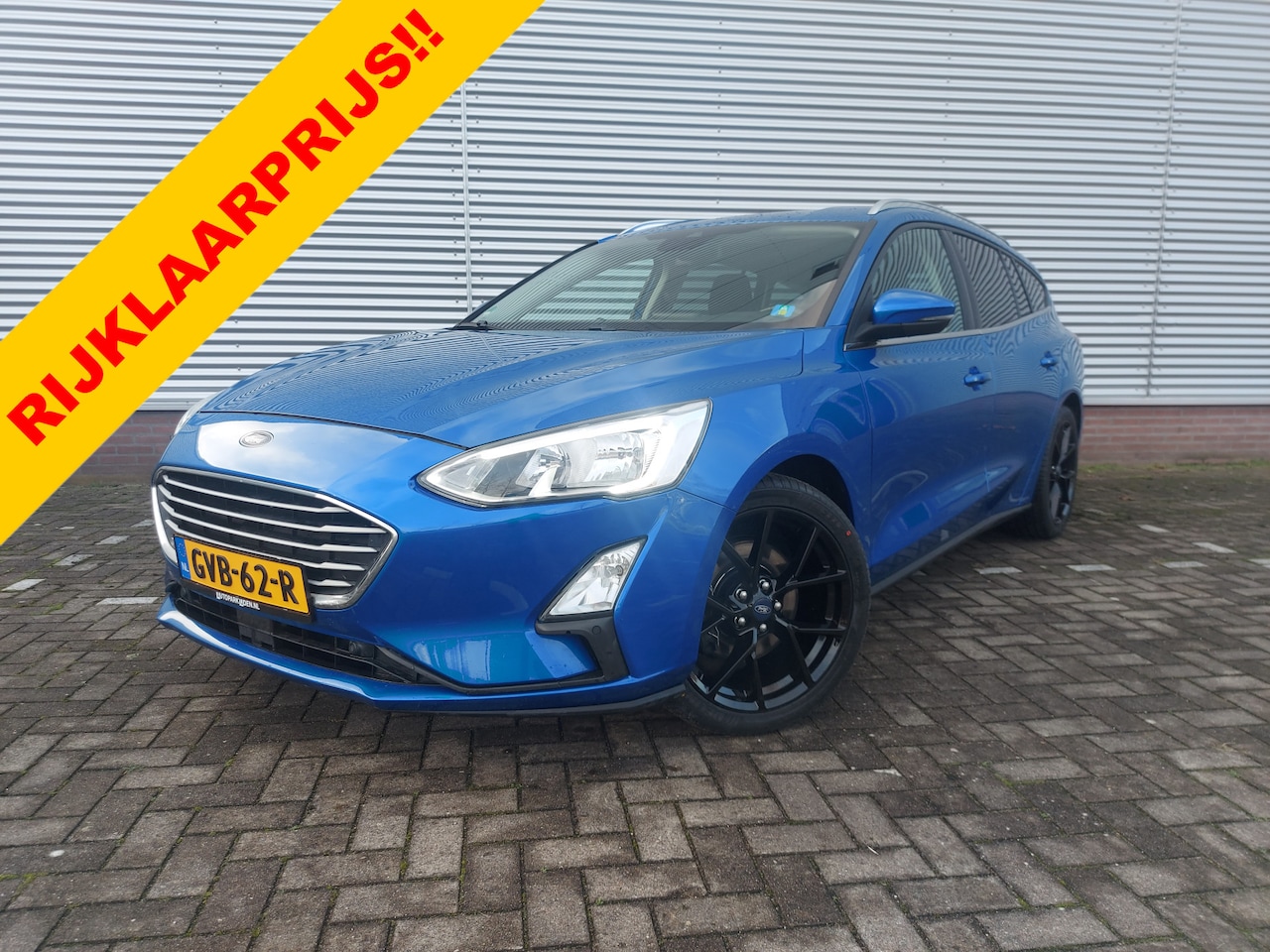 Ford Focus Wagon - 1.0 EcoBoost Titanium Business Automaat, airco,cruise,afneembare trekhaak,navigatie,parkee - AutoWereld.nl