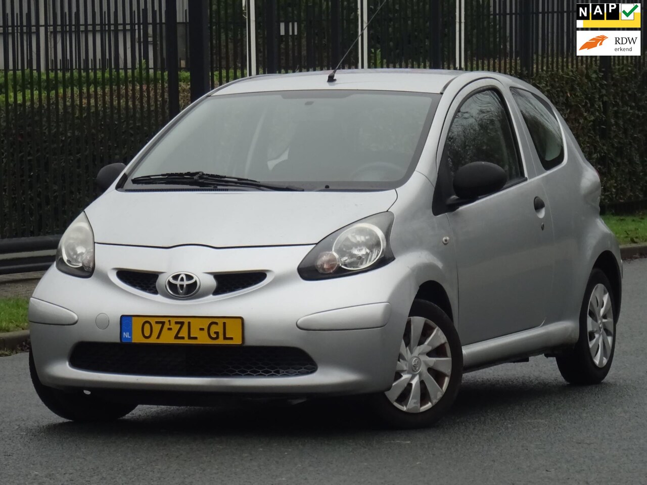 Toyota Aygo - 1.0-12V BJ2008 NAP/APK 21-10-2025 - AutoWereld.nl