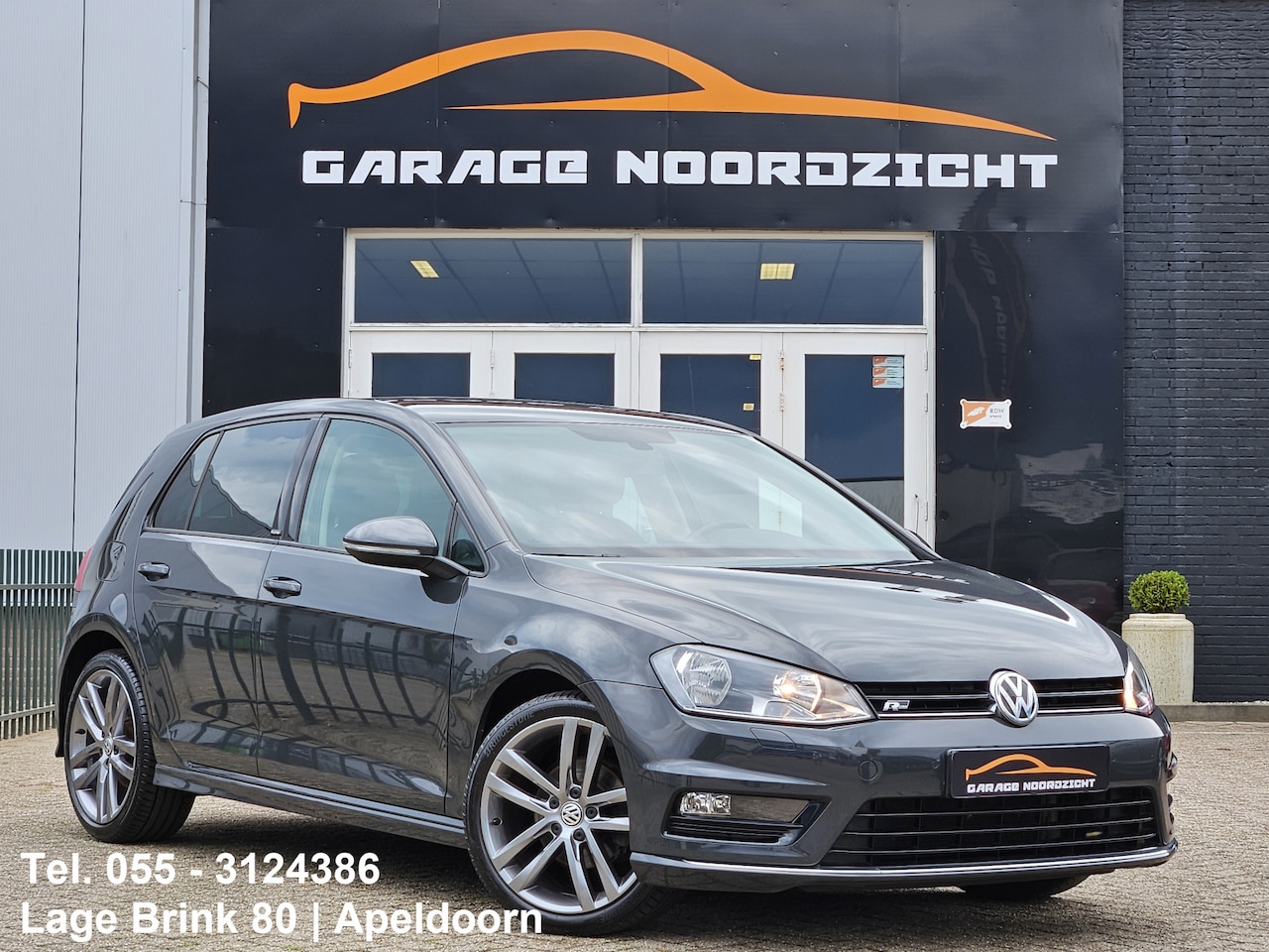 Volkswagen Golf - 1.2 TSI R-Line Edition NAVIGATIE|BLUE TOOTH|CRUISE CONTROL|ECC/AIRCO|PDC VOOR&ACHTER|GETIN - AutoWereld.nl