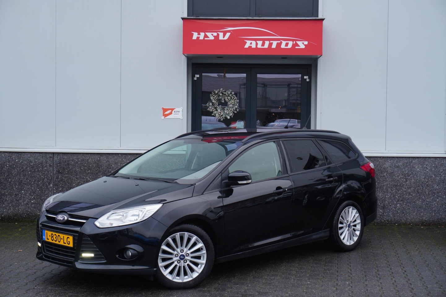 Ford Focus Wagon - 1.0 EcoBoost Edition airco LM navi - AutoWereld.nl