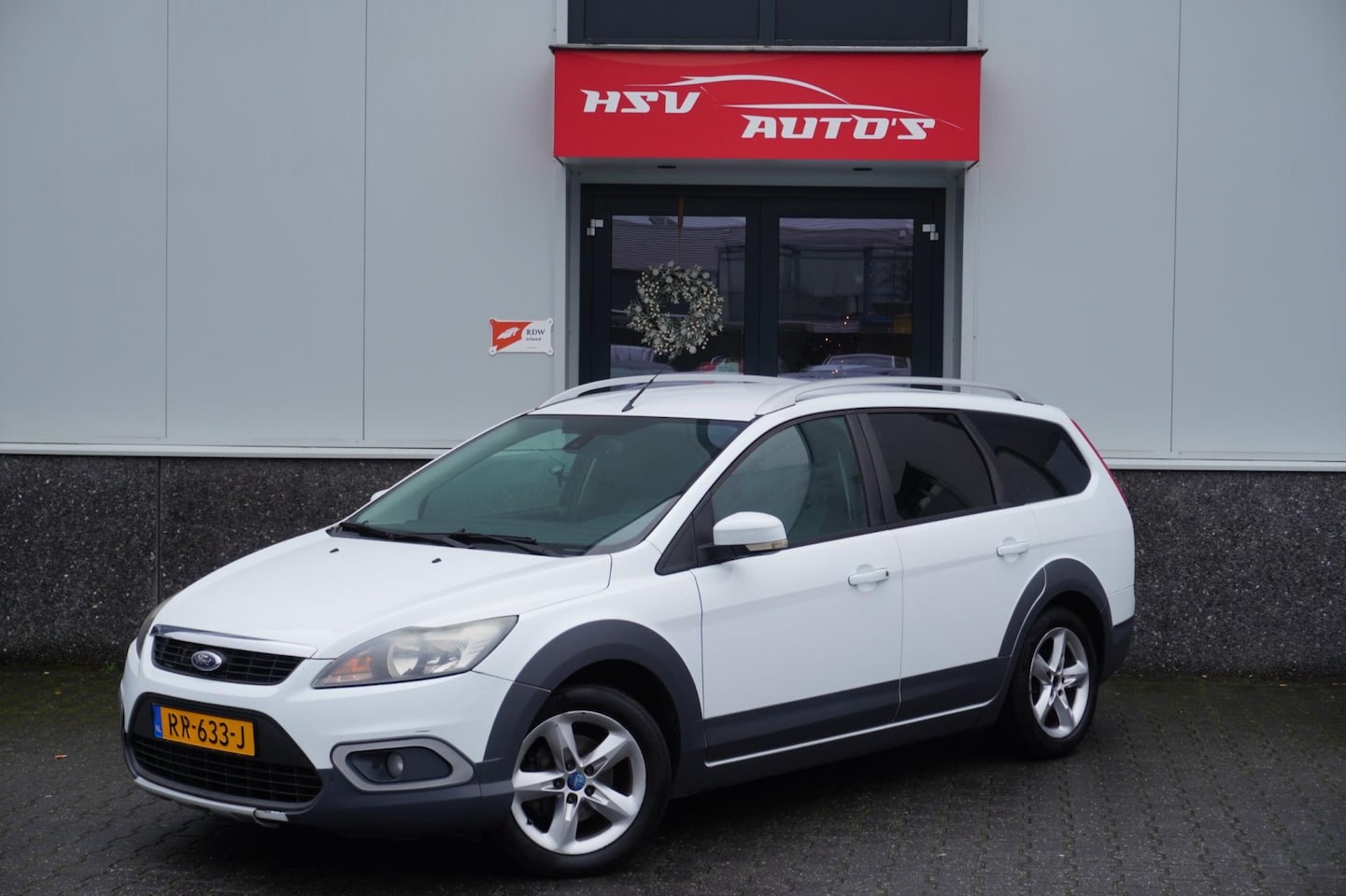 Ford Focus Wagon - 1.6 Titanium Offroad airco LM cruise - AutoWereld.nl