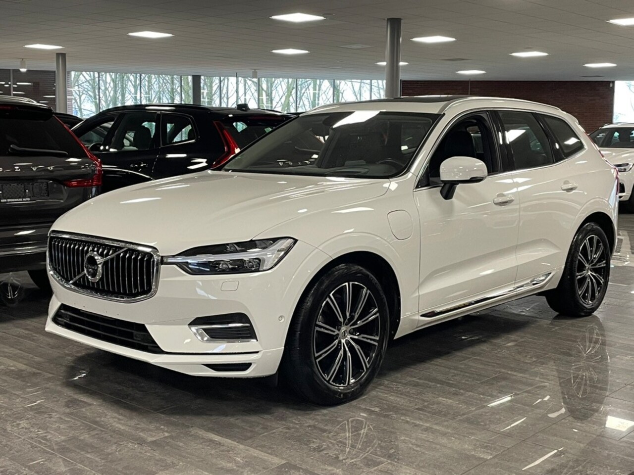 Volvo XC60 - T6 AWD Recharge Inscription | Luchtvering | 360° Camera | Head-Up Display | Harman Kardon - AutoWereld.nl