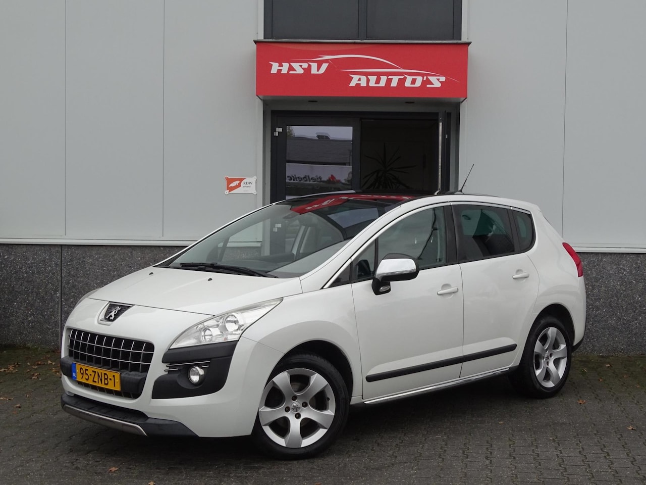 Peugeot 3008 - 1.6 VTi Style navigatie LM panodak org NL - AutoWereld.nl