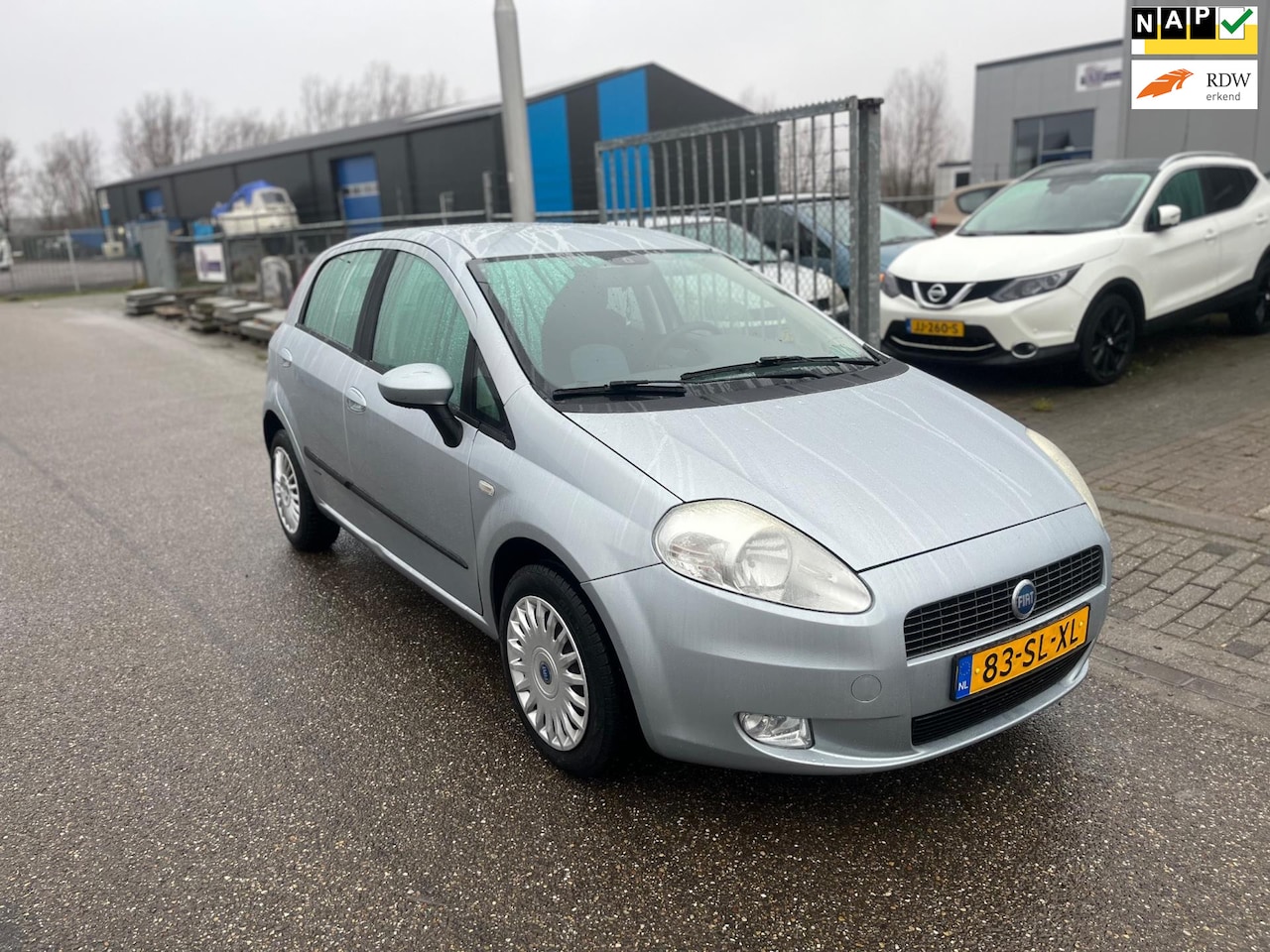 Fiat Grande Punto - 1.4 Dynamic 1.4 Dynamic - AutoWereld.nl