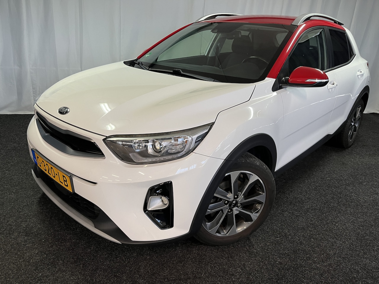 Kia Stonic - 1.0 T-GDi DynamicPlusLine 1E EIGN/ECC/APPLE/CAMERA/CRUISE - AutoWereld.nl