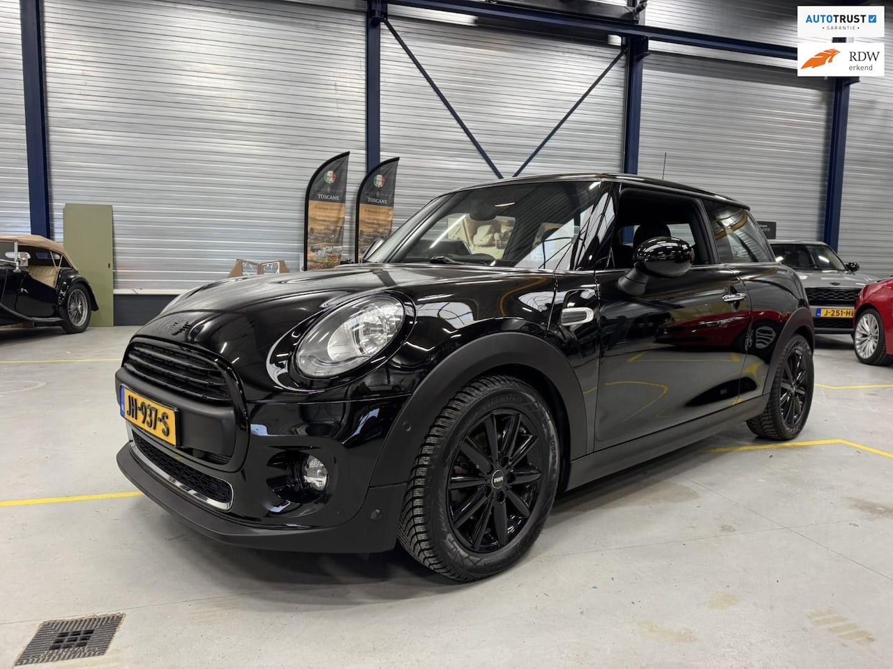 MINI One - Mini 1.2 Business met een lage logische km stand - AutoWereld.nl