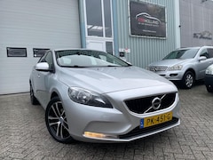 Volvo V40 - 2.0 D2 Momentum (bj 2016) FACELIFT|NAV|WEINIG KMS