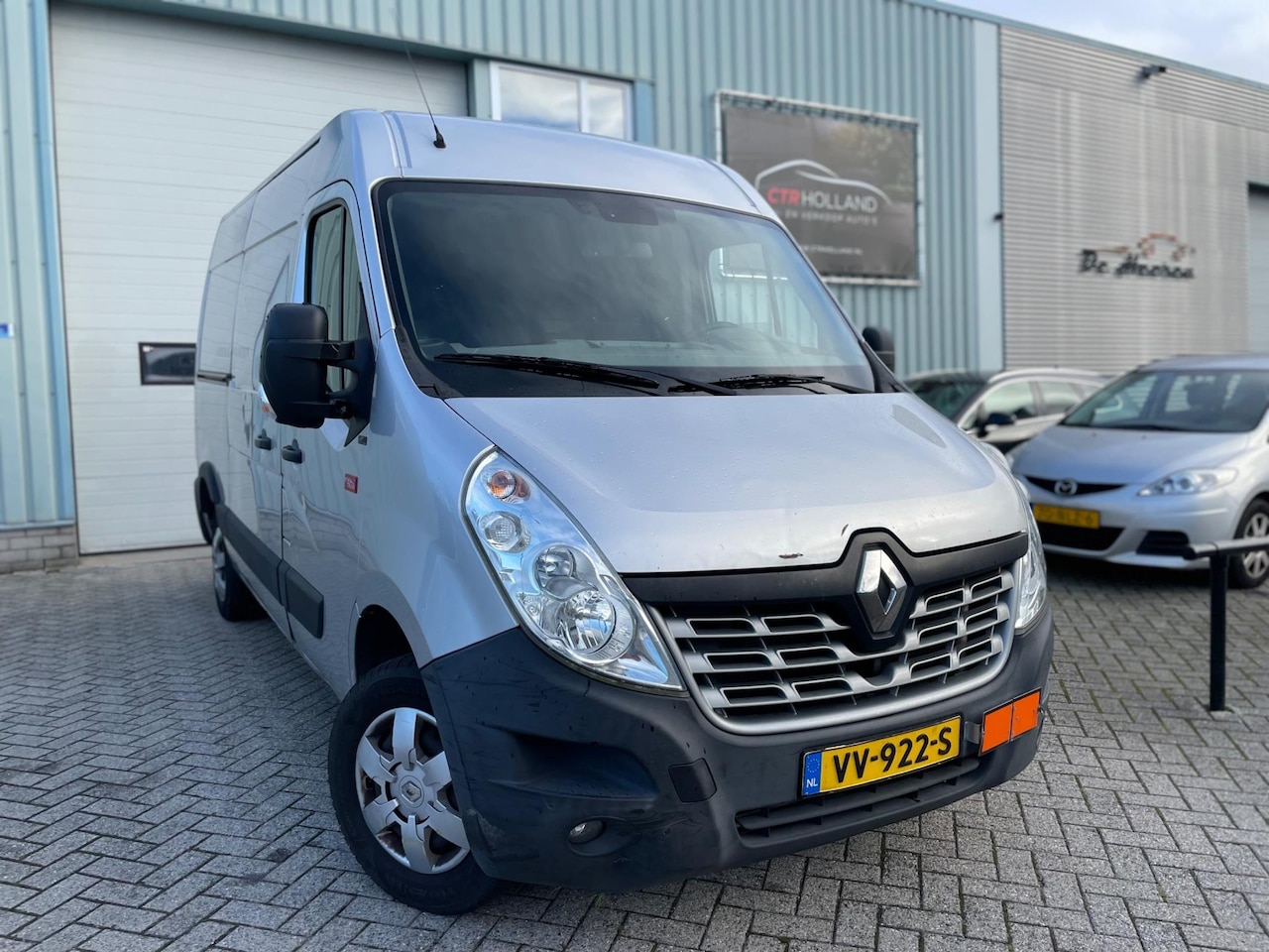 Renault Master - T35 2.3 dCi L2H3 (bj 2016) LANG|AIRCO|2 SCHUIFDEUREN! - AutoWereld.nl