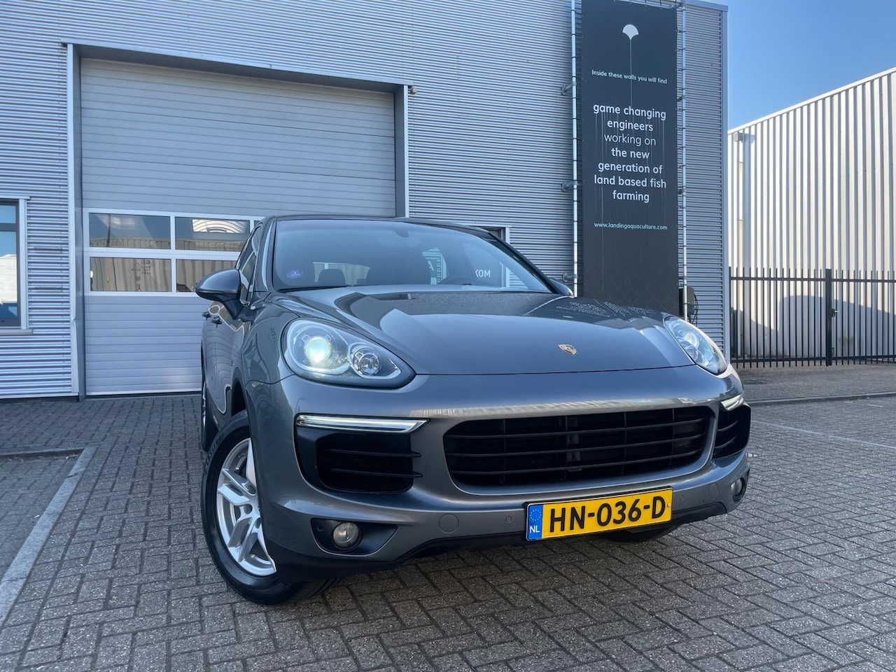 Porsche Cayenne - 3.0 S E-Hybrid (bj DEC-2015) LEER|NW MODEL|STOELKOELING! - AutoWereld.nl