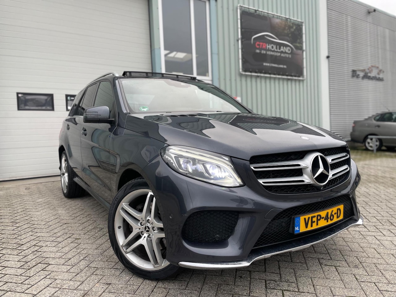 Mercedes-Benz GLE-Klasse - 250 D 4MATIC AMG (bj 2016) PANORAMA|360CAM|XENON! - AutoWereld.nl