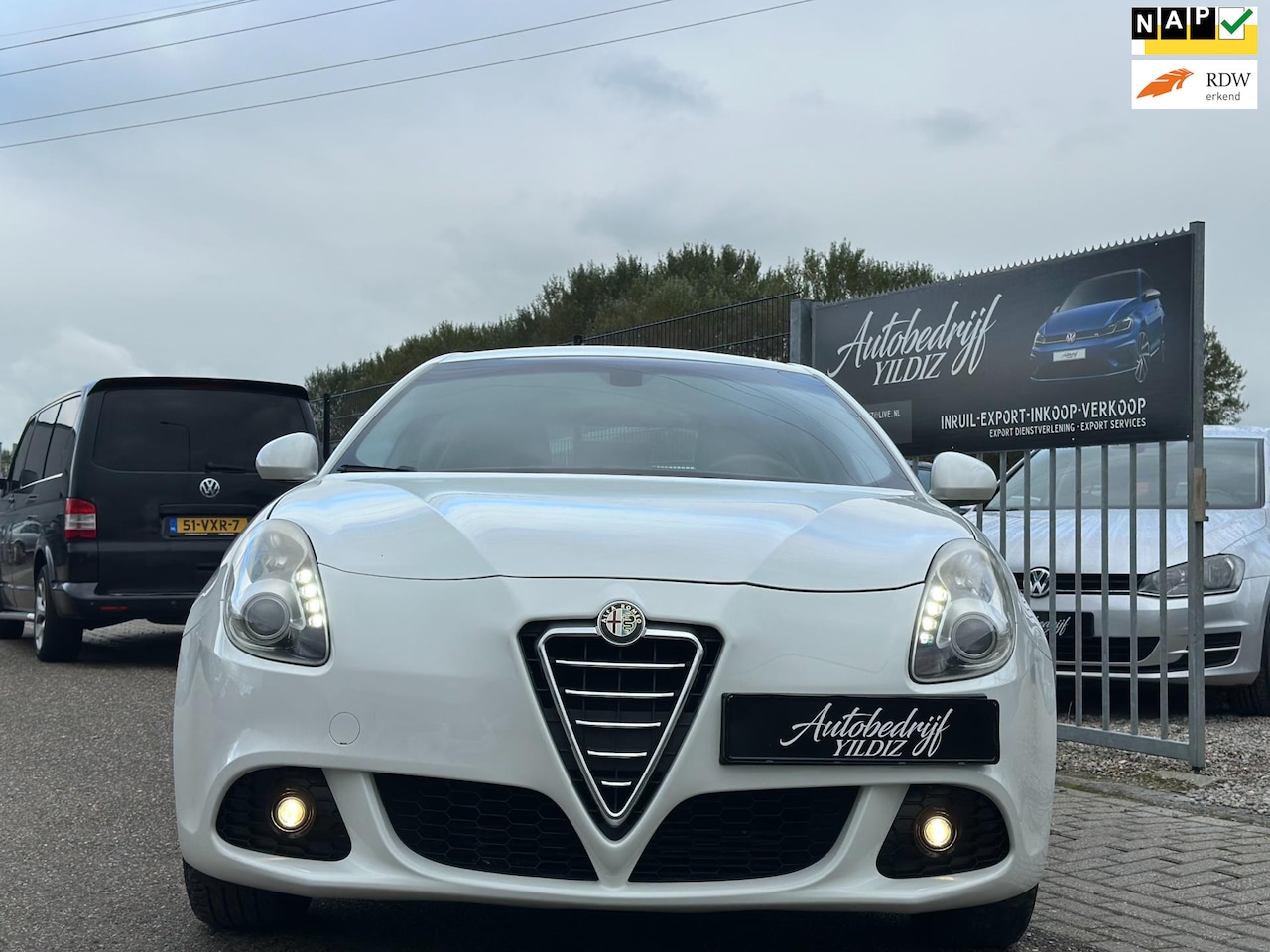 Alfa Romeo Giulietta - 1.4 T Distinctive 1.4 T Distinctive, Automaat NL Auto - AutoWereld.nl