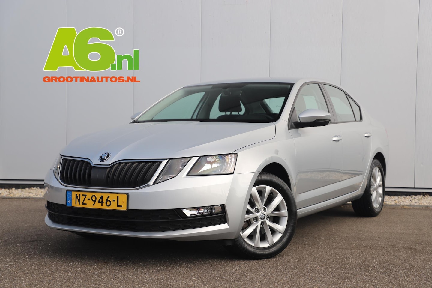 Skoda Octavia - 1.0 TSI Greentech Ambition Business Navigatie Clima Cruise PDC LMV Bluetooth LED Carplay A - AutoWereld.nl