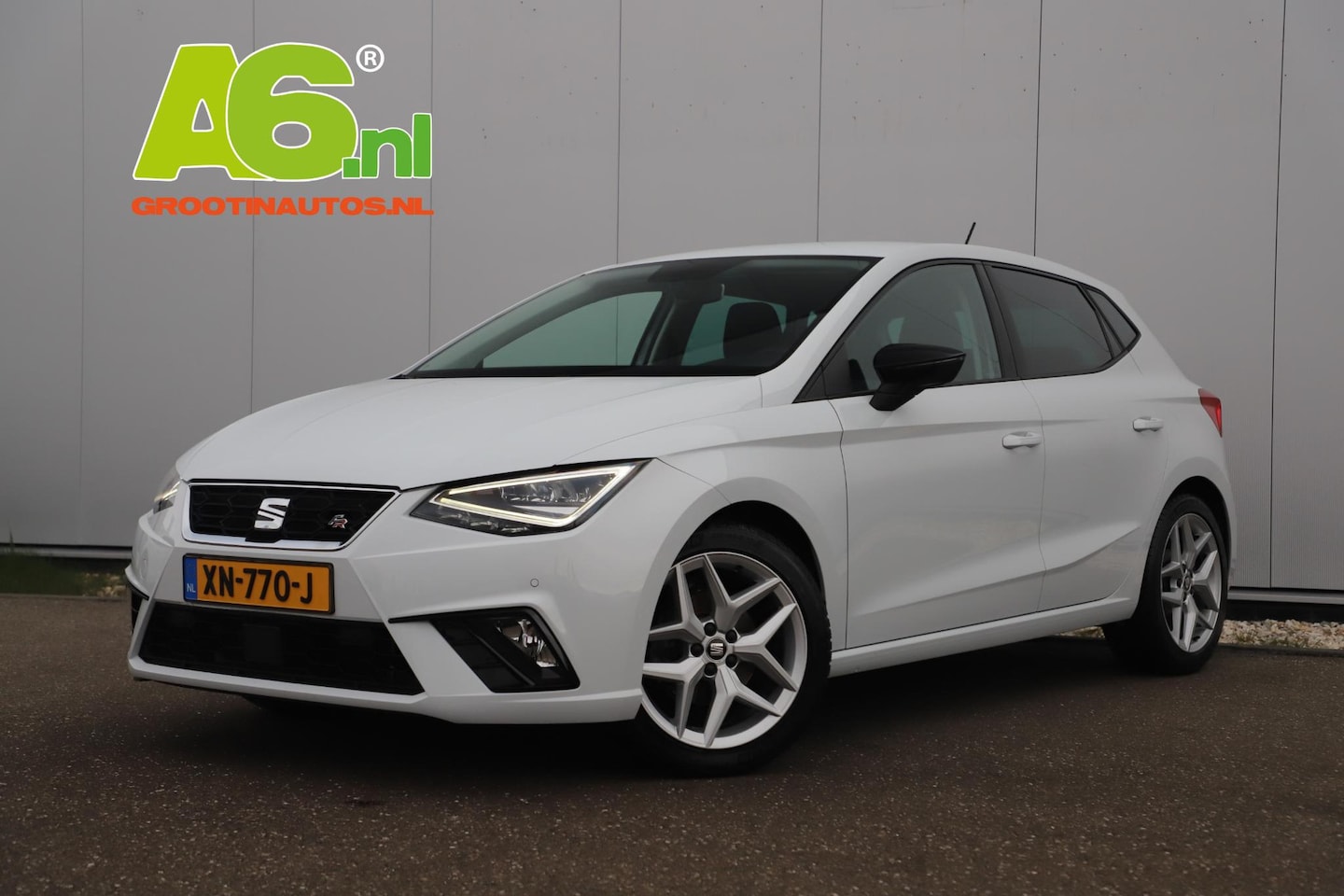 Seat Ibiza - 1.5 TSI EVO FR Business Intense 150PK ! Full LED 17 inch LMV Sfeerverlichting Navigatie Ac - AutoWereld.nl