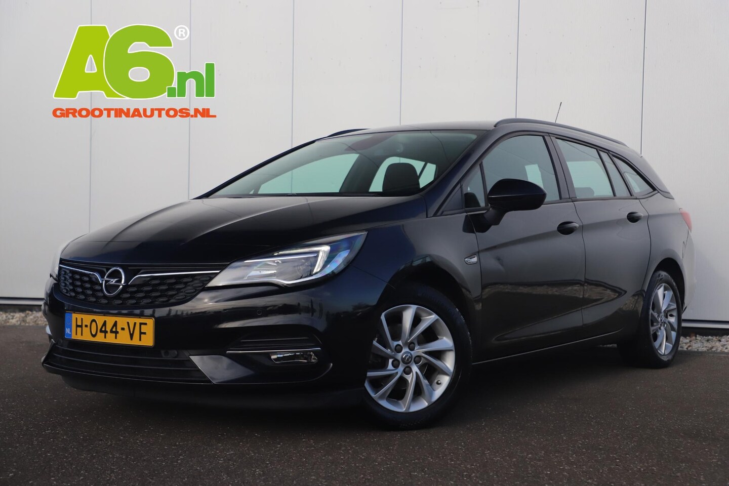 Opel Astra Sports Tourer - 1.2 Edition 110PK Navigatie Camera Clima Cruise 16 inch LMV Carplay Android Bluetooth Park - AutoWereld.nl