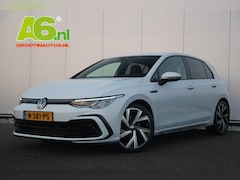 Volkswagen Golf - 1.5 TSI R-Line 150PK Virtual Cockpit Sfeerverlichting Keyless 18 inch Navigatie Camera Ada