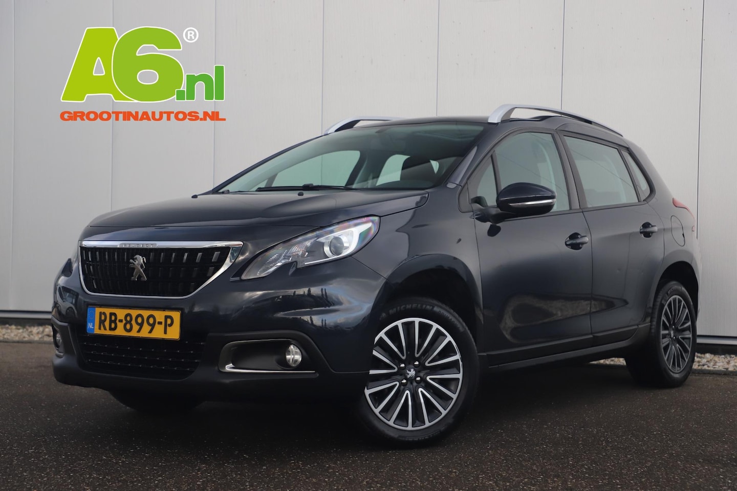 Peugeot 2008 - 1.2 PureTech Active Panoramadak Trekhaak Radio Bluetooth Airco Cruise Control Elektrische - AutoWereld.nl