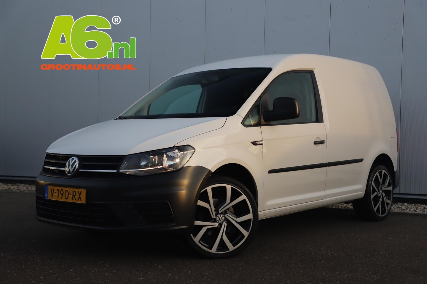 Volkswagen Caddy - 2.0 TDI L1H1 BMT Economy Business Radio Bluetooth Airco Elektrische Ramen 19 inch Brescia - AutoWereld.nl