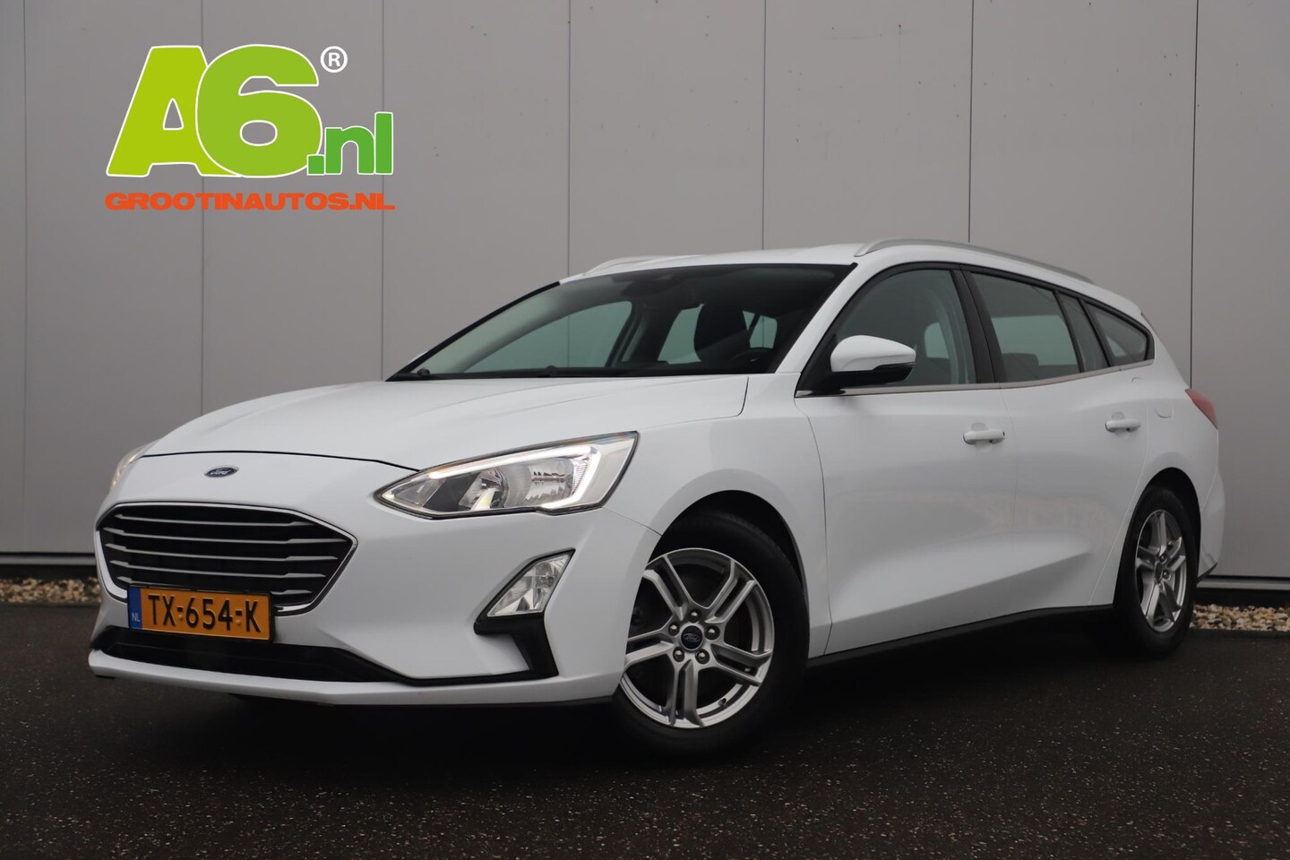 Ford Focus Wagon - 1.0 EcoBoost Trend Edition Business Navigatie Clima Cruise 16 inch LMV Parkeersensors Lane - AutoWereld.nl