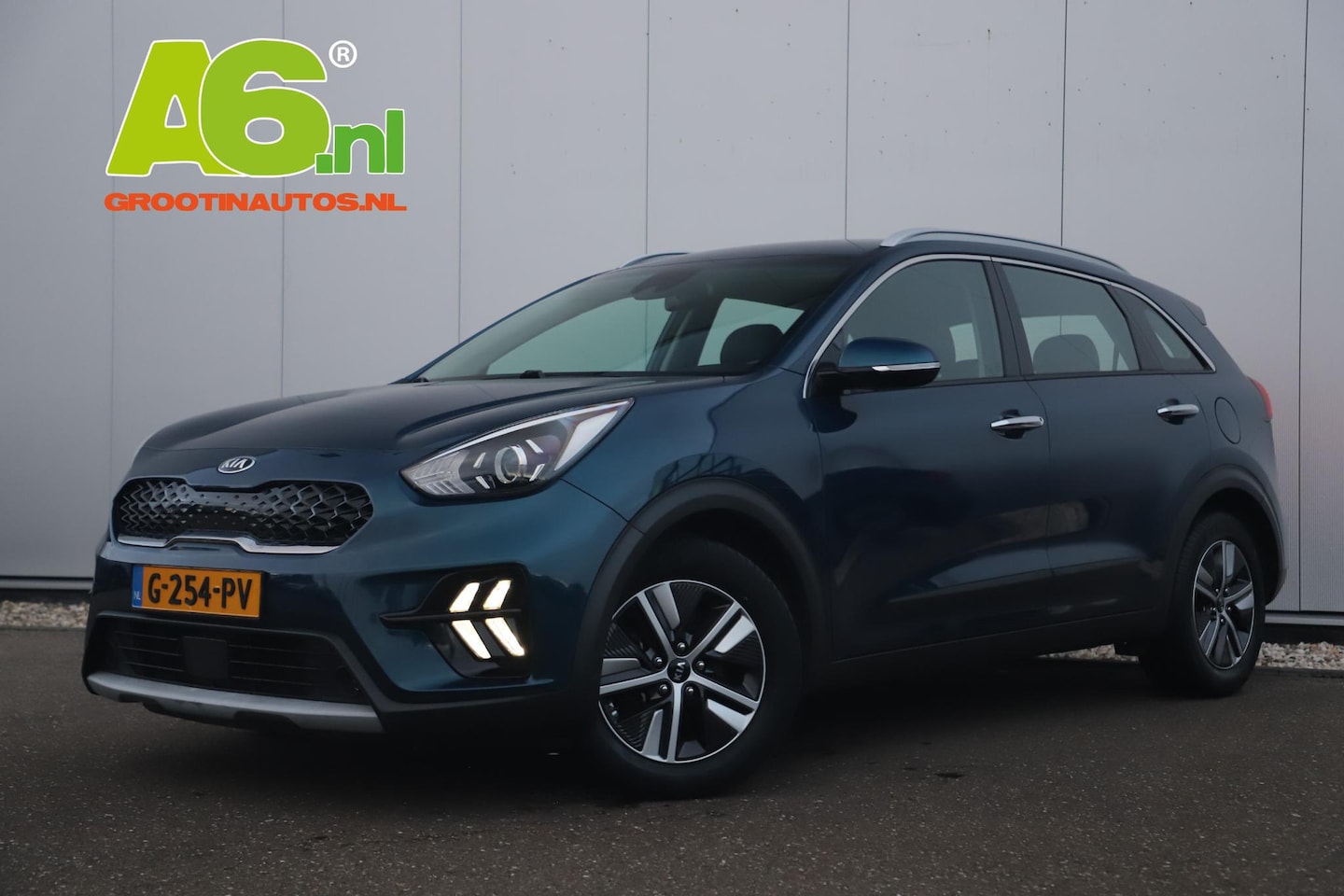 Kia Niro - 1.6 GDi Hybrid DynamicLine 140PK Automaat Half Leder Navigatie Camera Adaptive Cruise Lane - AutoWereld.nl