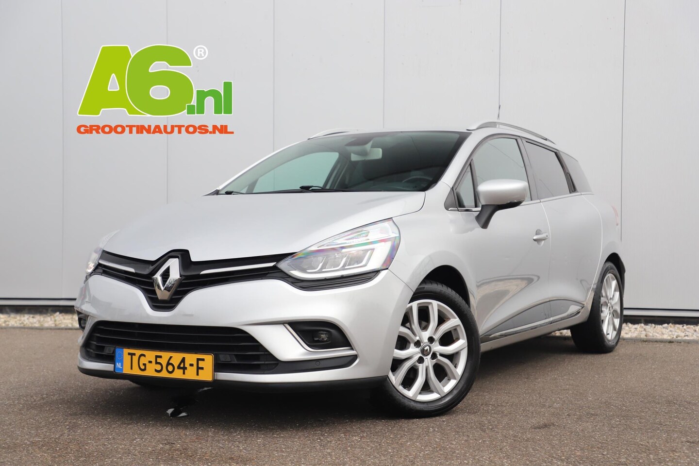 Renault Clio Estate - 0.9 TCe Intens Trekhaak Keyless Navigatie Clima Cruise Achteruitrijcamera PDC Bluetooth Fu - AutoWereld.nl