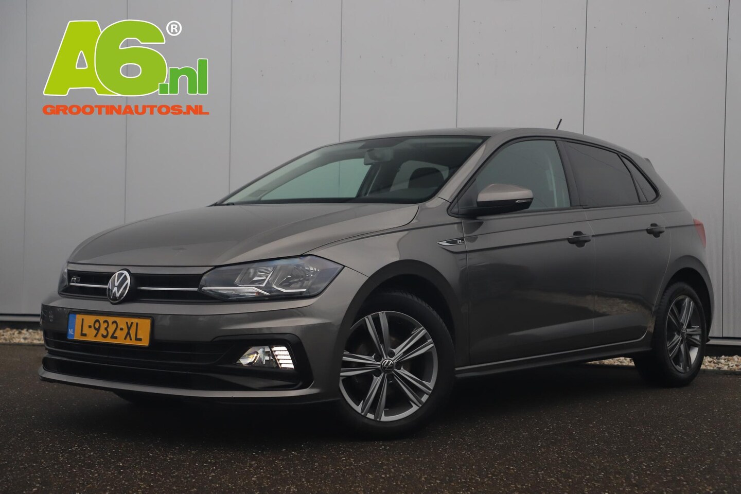 Volkswagen Polo - 1.0 TSI R-Line Edition 95PK Automaat 16 inch Adaptive Cruise Navigatie Carplay Android Cam - AutoWereld.nl