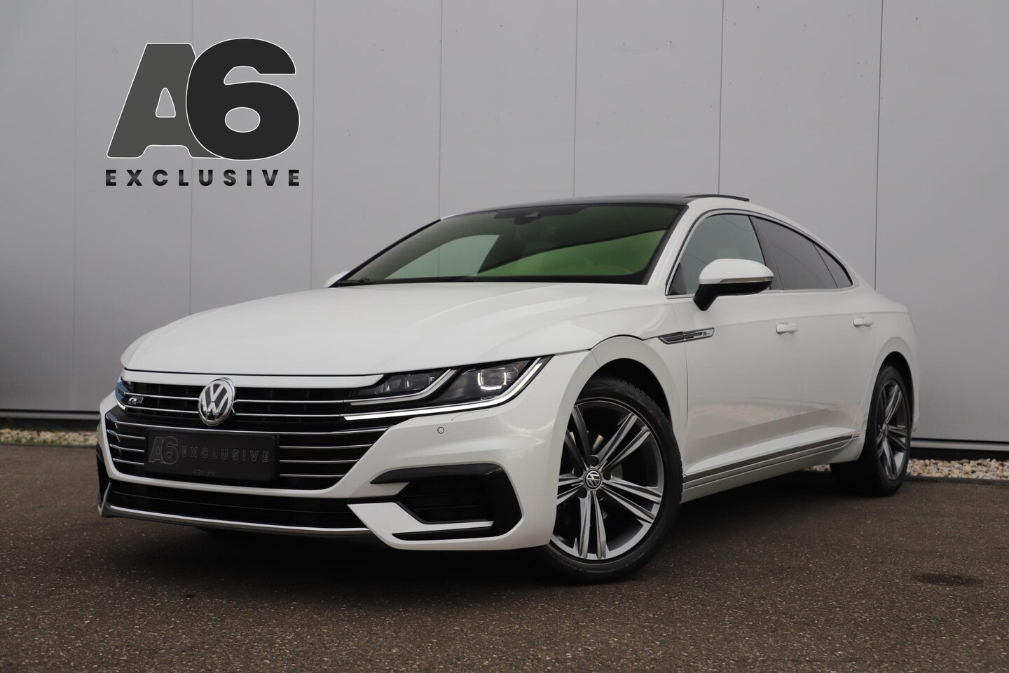 Volkswagen Arteon - 1.5 TSI Business R 150PK DSG Automaat Virtual Panoramadak Keyless Navigatie Adaptive Cruis - AutoWereld.nl