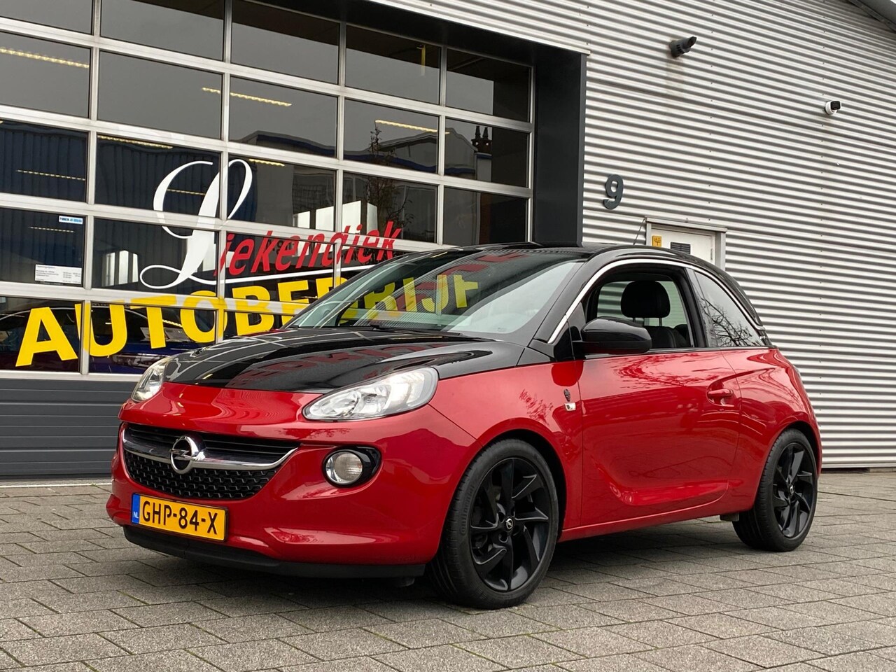 Opel ADAM - 1.4 Black Jack - Intellink Multimedia systeem I Airco I LED I PDC I Sport pakket I Dealer - AutoWereld.nl