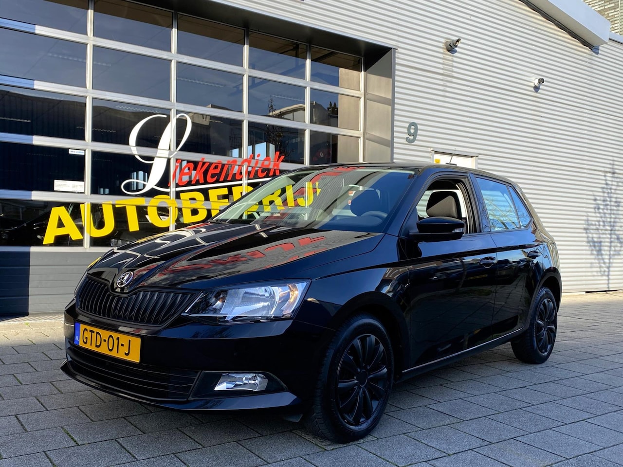 Skoda Fabia - 1.0 TSI Ambition - 66.000 KM I Navigatie / Apple CarPlay I Airco I PDC I Comfort pakket I - AutoWereld.nl