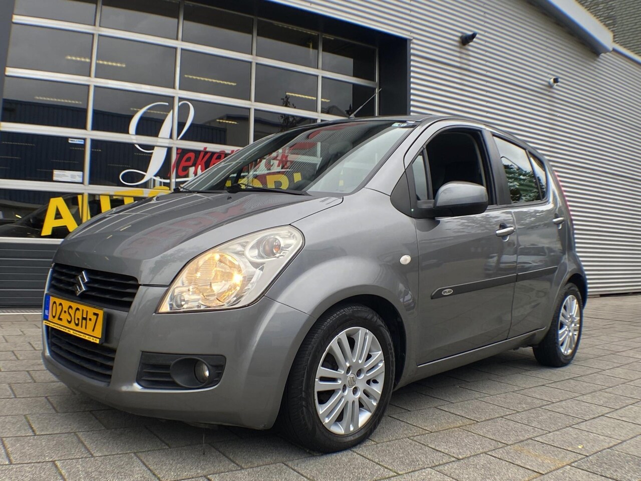 Suzuki Splash - 1.0i VVT - 12V Exclusive 5Drs - Airco I Comfort pakket I Sport velgen I Nwe APK 09-2025 - AutoWereld.nl